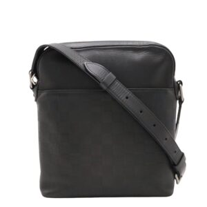 Louis Vuitton District  Leather Shoulder Bag