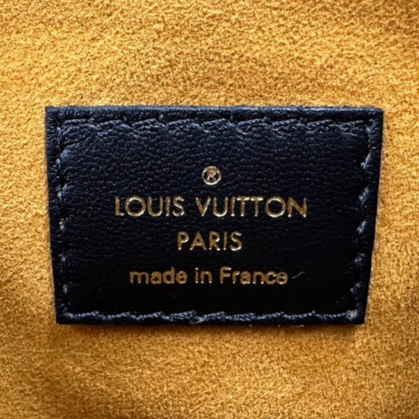 Louis Vuitton Coussin  Leather Shoulder Bag - Image 6