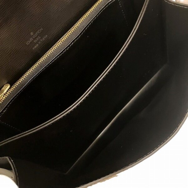 Louis Vuitton Free Run  Leather Shoulder Bag - Image 4