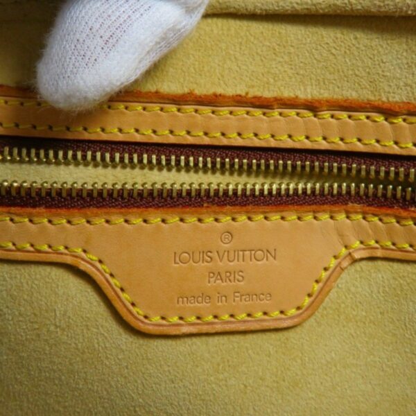 Louis Vuitton Looping  Canvas Shoulder Bag - Image 6