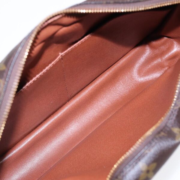 Louis Vuitton Compiegne 28  Canvas Clutch Bag - Image 5