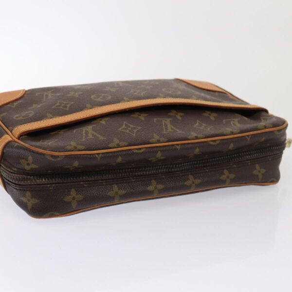 Louis Vuitton Compiegne 28  Canvas Clutch Bag - Image 5