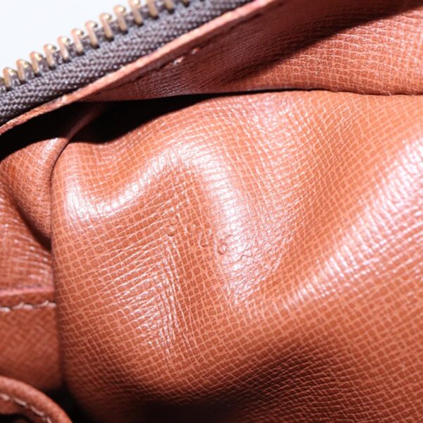 Louis Vuitton Compiegne 28  Canvas Clutch Bag - Image 6