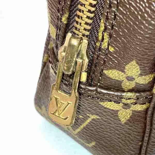 Louis Vuitton Trousse De Toilette 18  Canvas Clutch Bag - Image 4