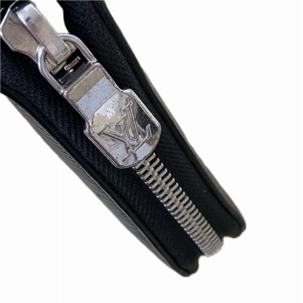 Louis Vuitton Zippy Organizer  Leather Wallet - Image 6