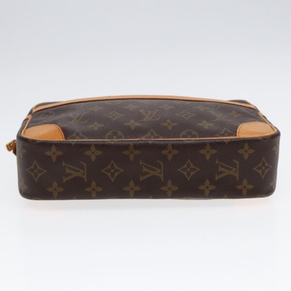Louis Vuitton Compiegne 28  Canvas Clutch Bag - Image 3