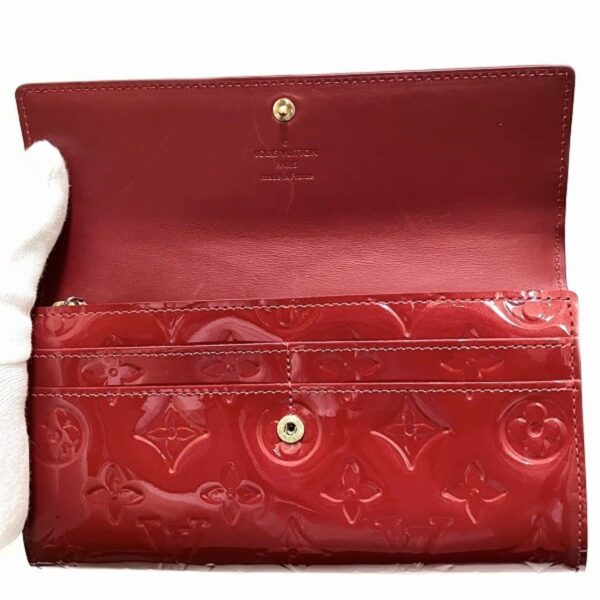 Louis Vuitton Sarah  Patent Leather Wallet - Image 4