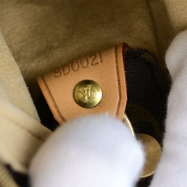 Louis Vuitton Looping Gm  Canvas Shoulder Bag - Image 6