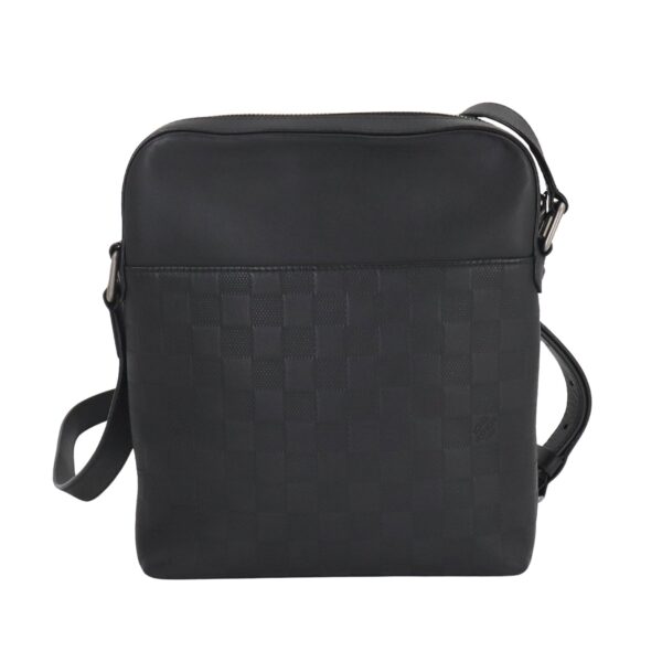 Louis Vuitton District  Leather Shoulder Bag - Image 2